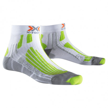 Chaussettes de randonnée de la marque X-BIONIC adapter pour types de randonneurs avec une taille universel et très confortable.